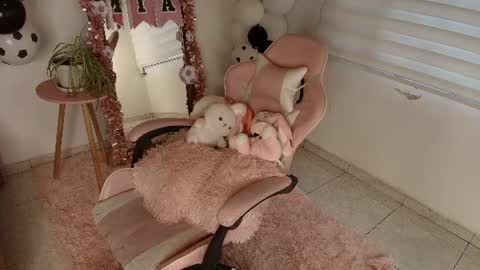 mia_zafir online show from June 19, 9:40 pm