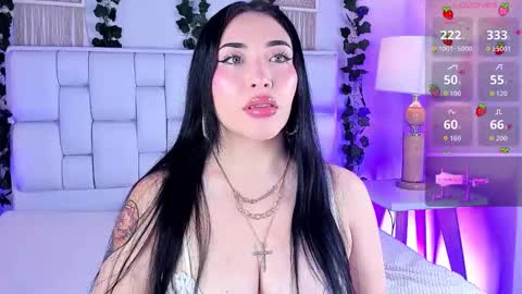 Mia online show from December 20, 12:09 pm