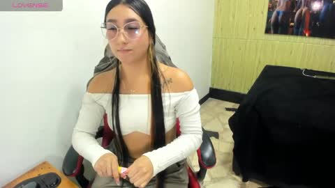       online show from April 21, 5:31 pm