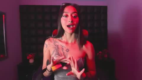 Miaa online show from October 14, 7:49 pm