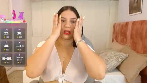 Mia Rodriguez online show from September 29, 8:36 pm