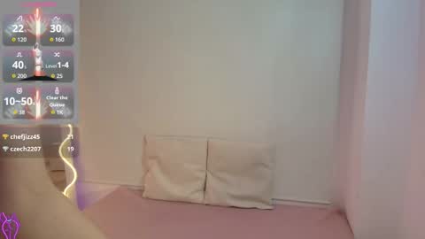 Mia online show from September 20, 4:22 am