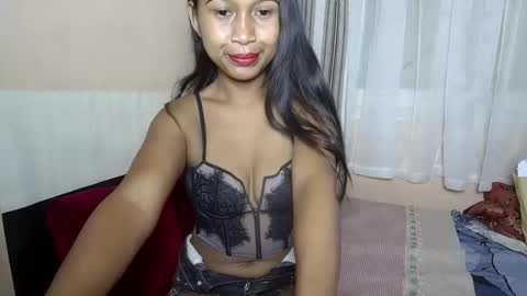 miah_land online show from January 17, 6:47 am