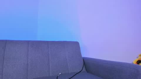 miah new independent model acount online show from February 25, 3:38 am