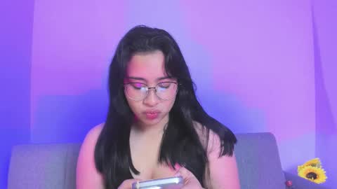 miah new independent model acount online show from December 14, 2:17 am