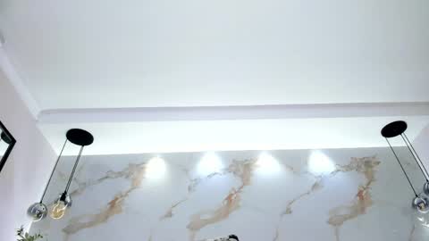 Mia  online show from April 13, 8:04 am