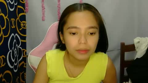 miakhalia online show from March 22, 2:12 pm