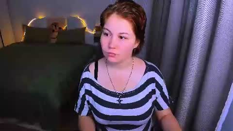 mialacrice online show from July 21, 4:35 am