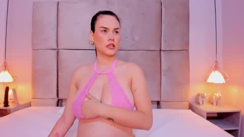 Mia  online show from January 15, 4:15 am