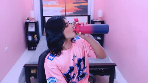 miamoreamara69 online show from June 22, 6:16 pm