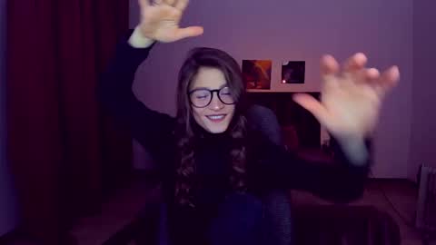 Mia online show from January 21, 6:45 pm