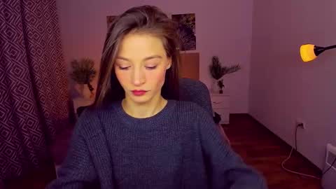 Mia online show from January 19, 6:21 pm