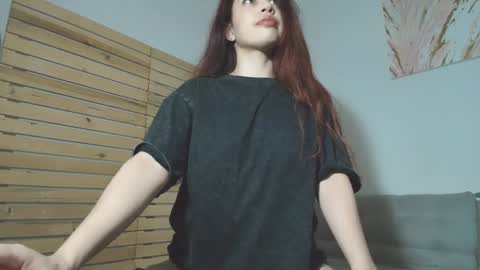 miasilva1 online show from April 7, 10:56 pm