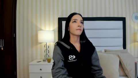 Mia Sweetth online show from February 1, 11:32 am