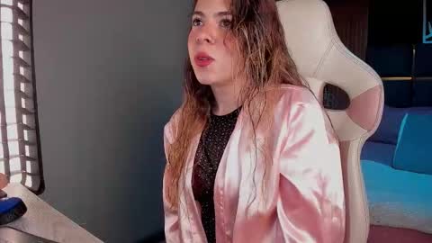 miatorres4 online show from October 27, 3:46 am