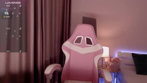 Sofia online show from October 18, 5:15 pm