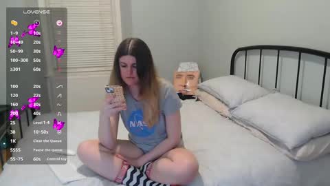 Mia  online show from February 8, 8:42 pm