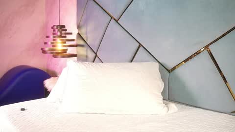 michell_starrr online show from June 2, 3:40 am