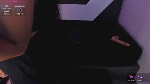 michelle_cutee_ online show from October 8, 9:08 pm