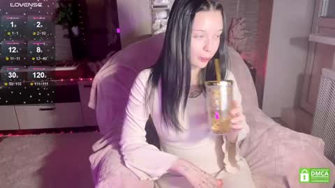 Michelle online show from December 22, 6:37 pm