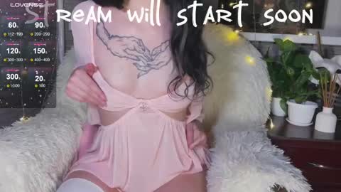 Michelle online show from December 17, 7:04 pm