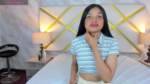michellebronx online show from June 11, 11:51 am