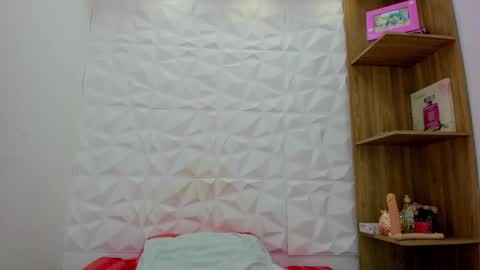 Michelle daniels online show from November 11, 5:21 pm