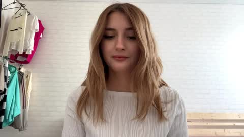 Jenny online show from April 11, 12:31 pm