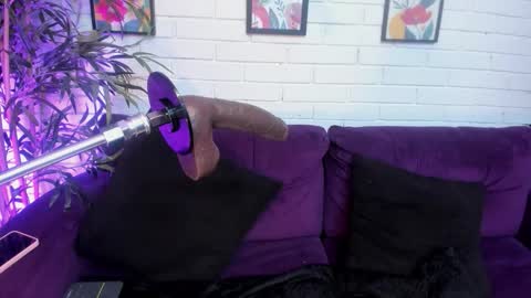 Micki online show from February 16, 11:21 am