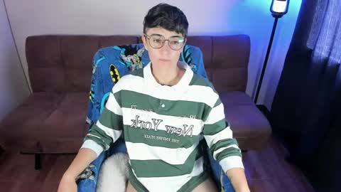 Blue online show from June 1, 3:36 pm
