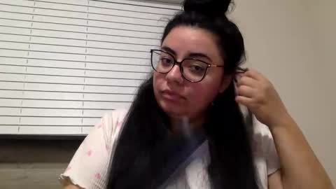 midnightbruja111 online show from October 19, 3:19 am