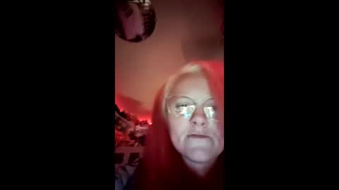 midnightseducer1 online show from April 2, 2:31 am