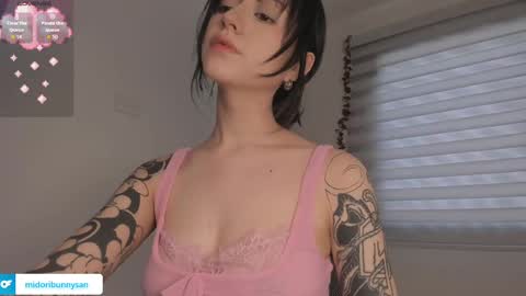 midori__san online show from October 4, 2:43 pm