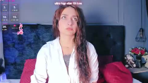 miia_moore_ online show from June 9, 12:48 pm