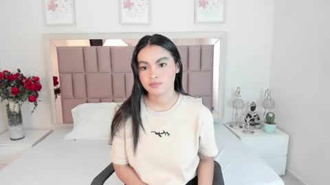 Mia  online show from March 6, 11:14 am