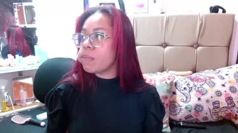 miia online show from February 11, 7:48 pm