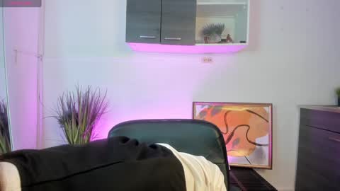 Miia 3 online show from December 9, 11:26 am