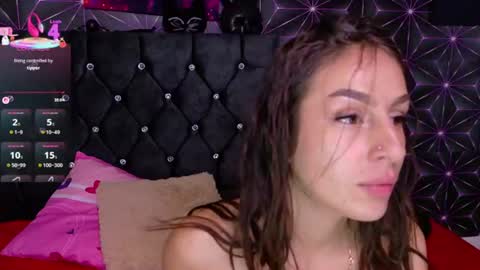 miis_beellaa online show from July 6, 3:36 pm