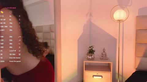   online show from December 17, 8:54 pm