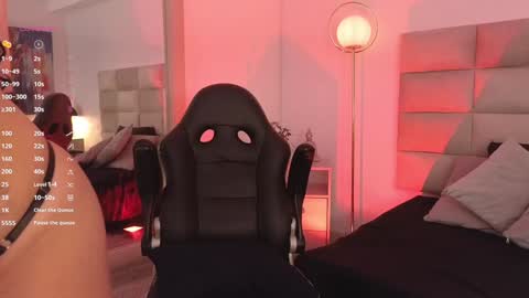   online show from January 9, 8:44 pm