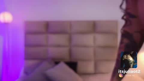   online show from February 10, 9:58 pm