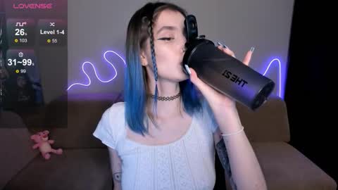 Mika online show from November 5, 9:25 am