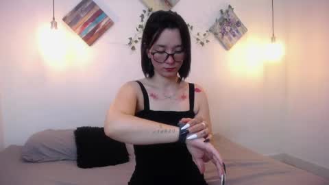 mikaza online show from May 9, 1:35 pm