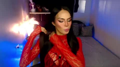 MikeyAlawi online show from June 7, 1:29 pm