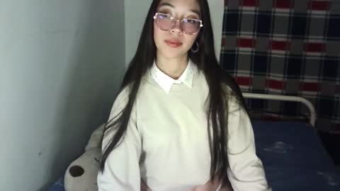 Mikhaela online show from November 12, 6:11 am