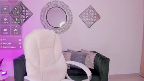 mila_blaze online show from September 29, 6:18 am