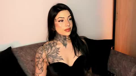     online show from May 7, 12:04 am