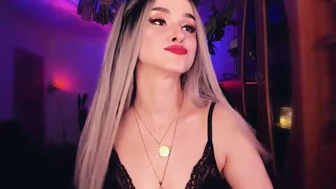 MiladyJolie online show from February 19, 4:44 am