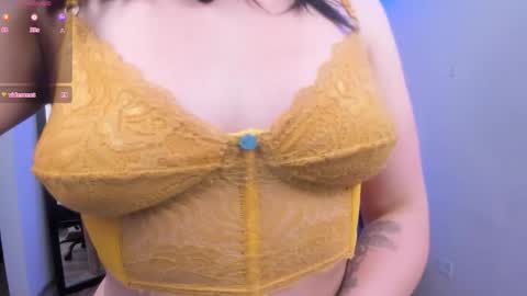 Lorena online show from November 5, 1:33 am