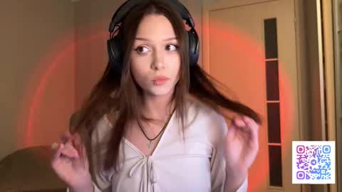 milamiuu online show from March 6, 3:07 pm